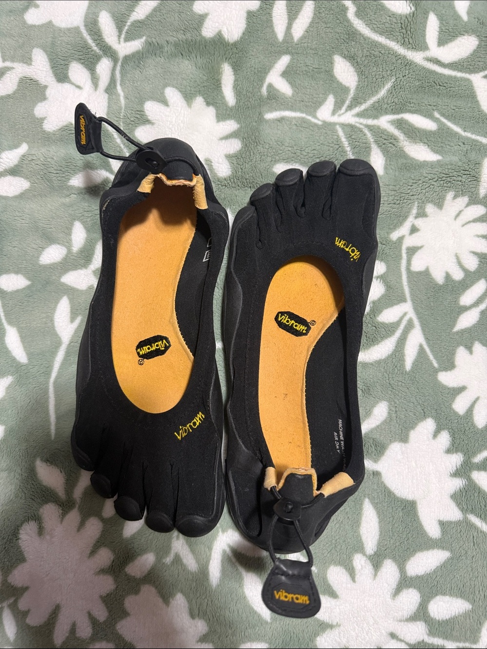 Vibram Men's Black Five-Toe Slip-On Shoes with Orange Insole